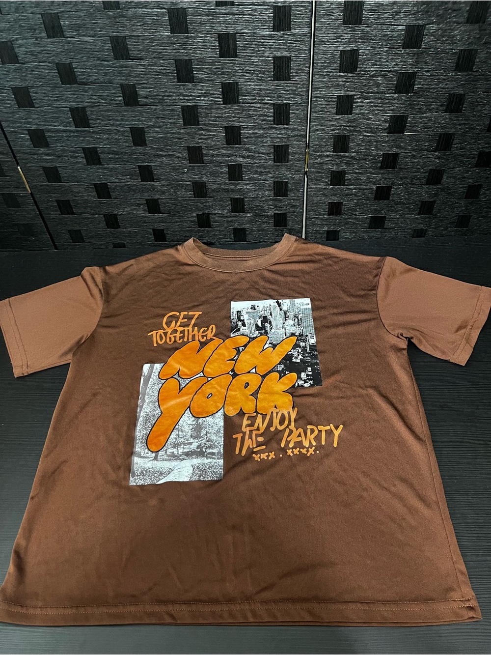 SHEIN New York Graphic Tee in Brown & Orange